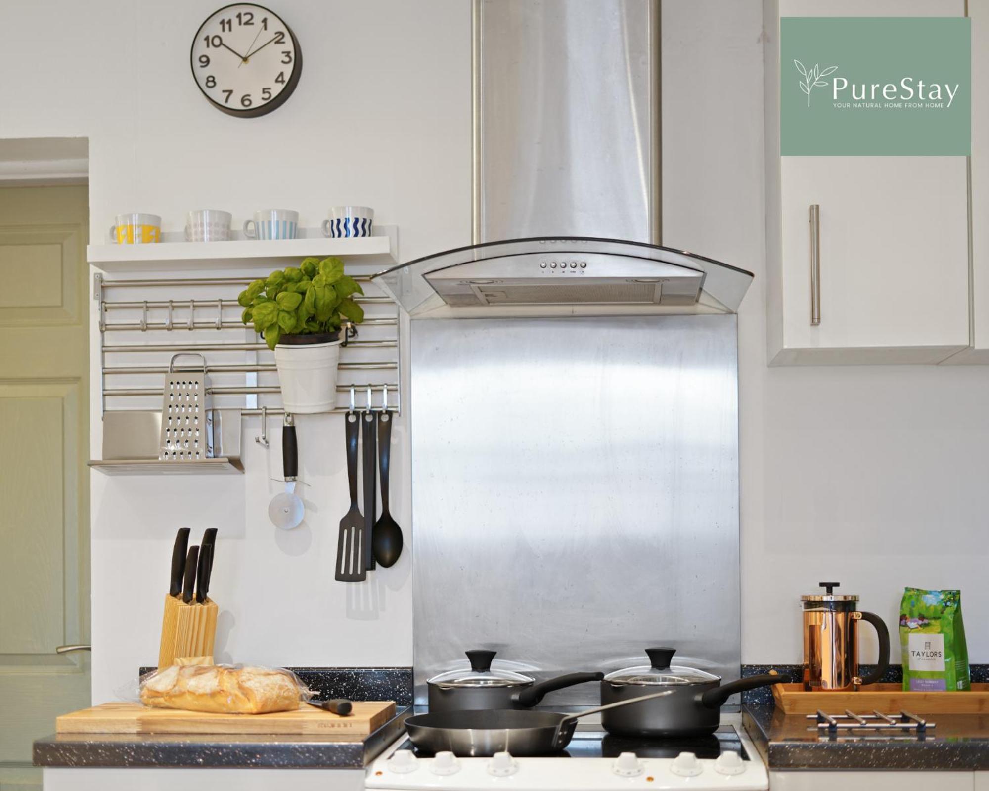 Stunning Two Bed Leamington Apartment With Free Wifi By Purestay Short Lets & Serviced Accommodation Kültér fotó